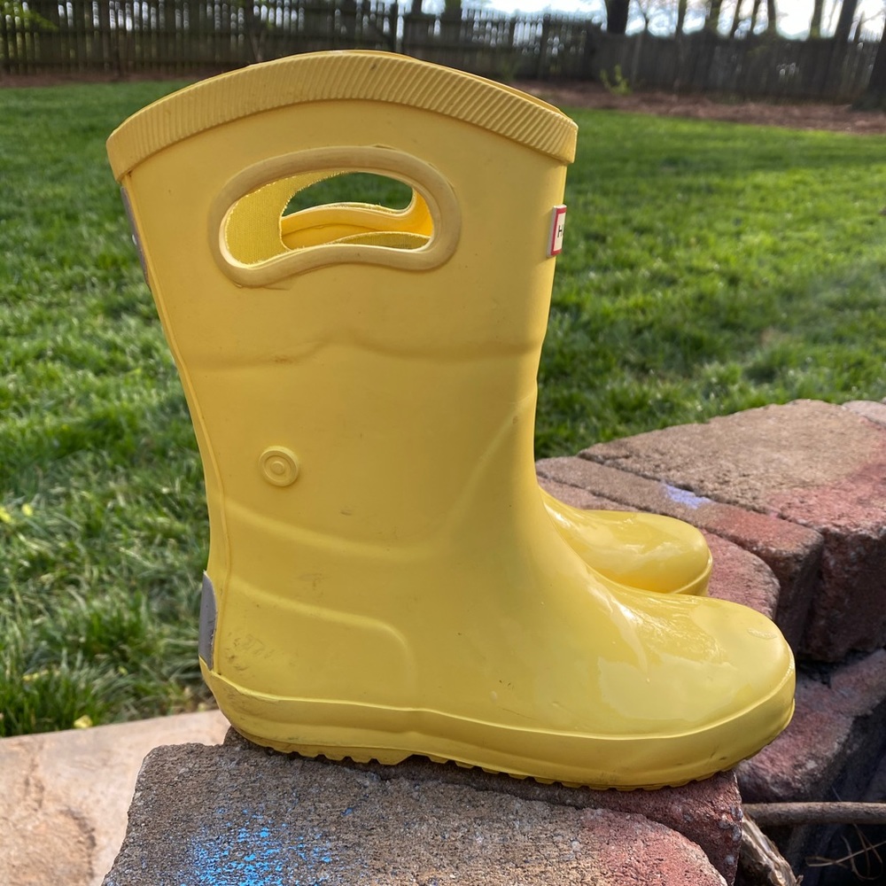 Kids yellow hunter boots